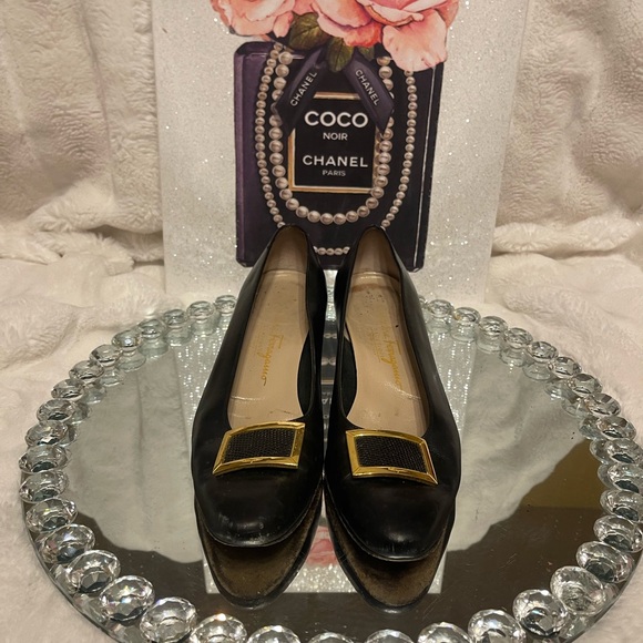 Salvatore Ferragamo Shoes - Salvatore Ferragamo Ruffina flats size 8B